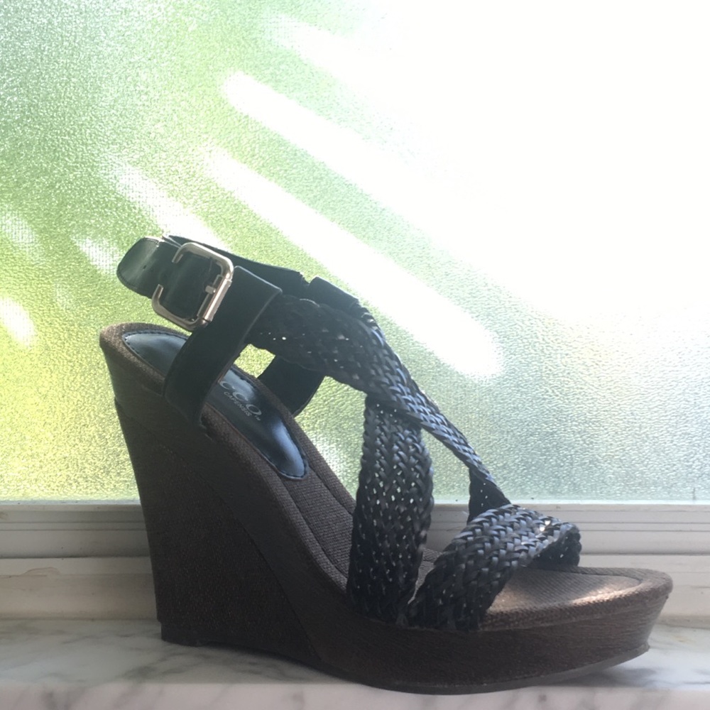 Black woven strap sandal